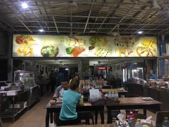 Sam Paed Chicken Rice